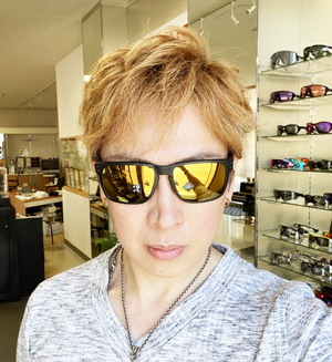 OAKLEY(オークリー)ラージサイズライフスタイルサングラスHOLBROOK XL