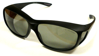 メガネの上からかけれるオーバーサングラス！偏光レンズ、偏光調光レンズ装備のPOLA-FIT